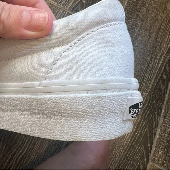 Vans Men's/womens White Slip-On Shoes - Picture 5 of 5